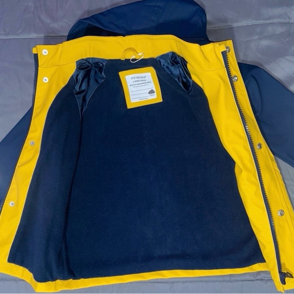 Kids Jacket - Picture 3 of 3